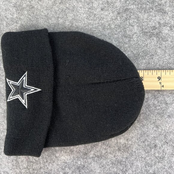 2 Mens Knit Caps 1 Star Embroidered 1 Solid Black Beanie Cuffed Winter Football - Picture 4 of 7